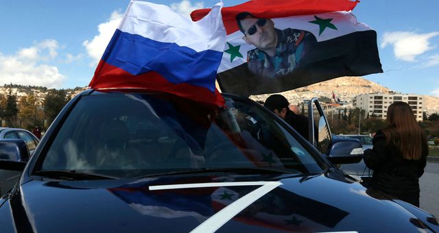 Damas envisage le retour des patrouilles militaires russes dans les provinces du sud de la Syrie