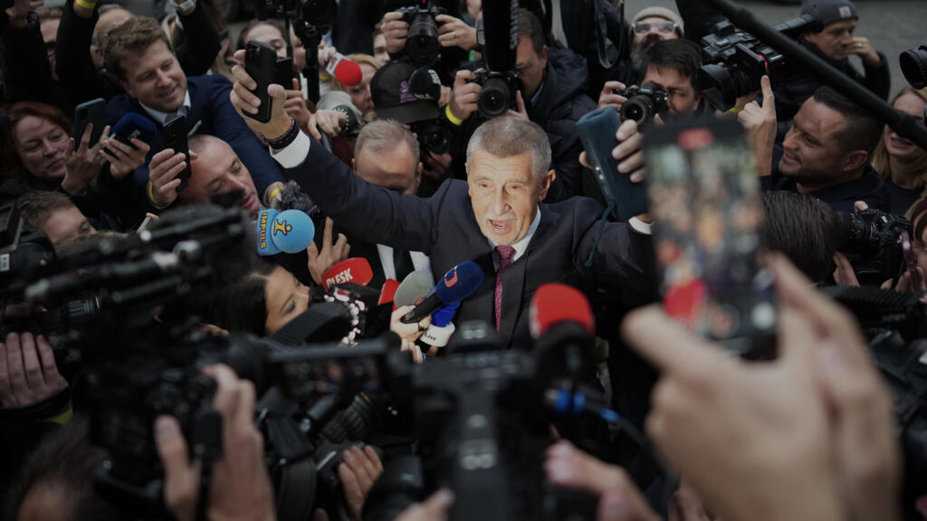Babis et son refus de l’aide à l’Ukraine : une victoire qui ébranle la scène politique tchèque